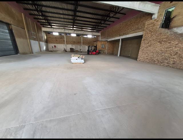 6,499M² WAREHOUSE TO LET IN DENVER